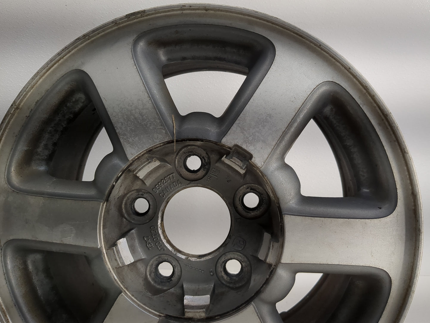 1998-2001 Oldsmobile Bravada Oem Wheel Rim 1220909 - Oemusedautoparts1.com