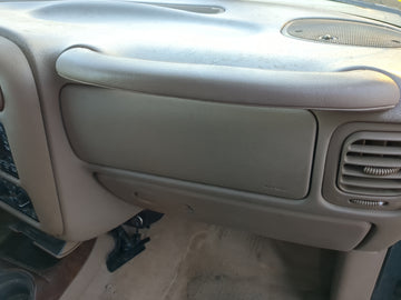 1998-1999 Oldsmobile Bravada Air Bag Passenger Right Dashboard OEM Fits Fits 1998 1999 OEM Used Auto Parts - Oemusedautopart