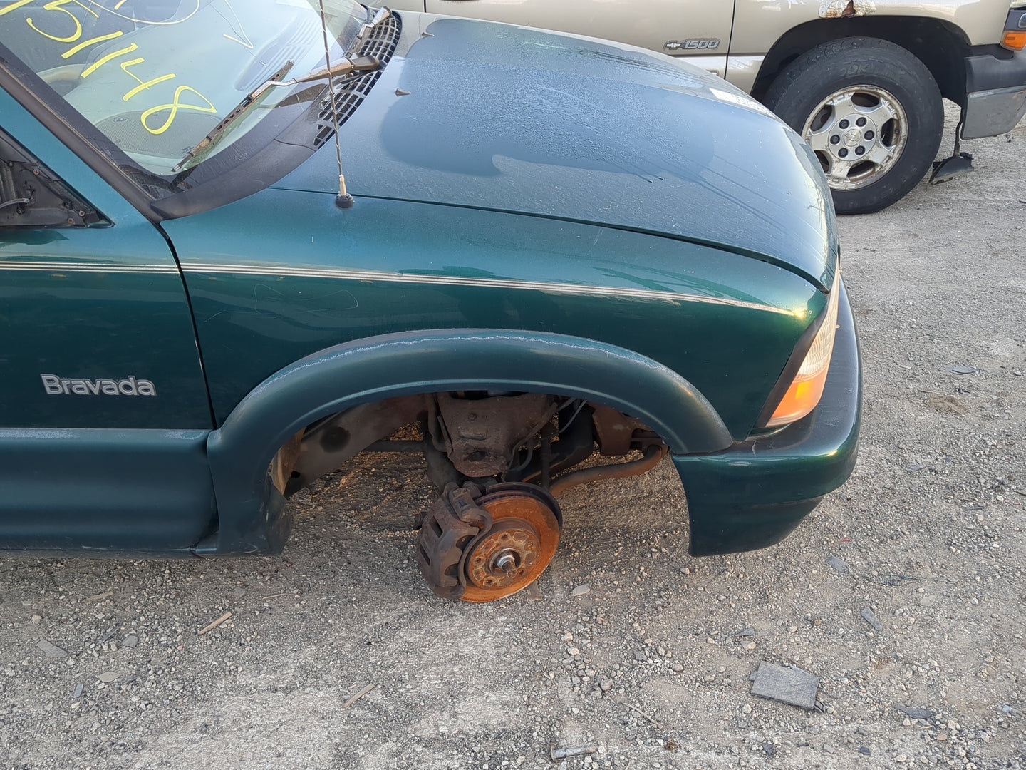 1996-2001 Oldsmobile Bravada Passenger Fender - Oemusedautoparts1.com