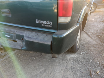 1998-2001 Oldsmobile Bravada Rear Bumper Assembly Oem