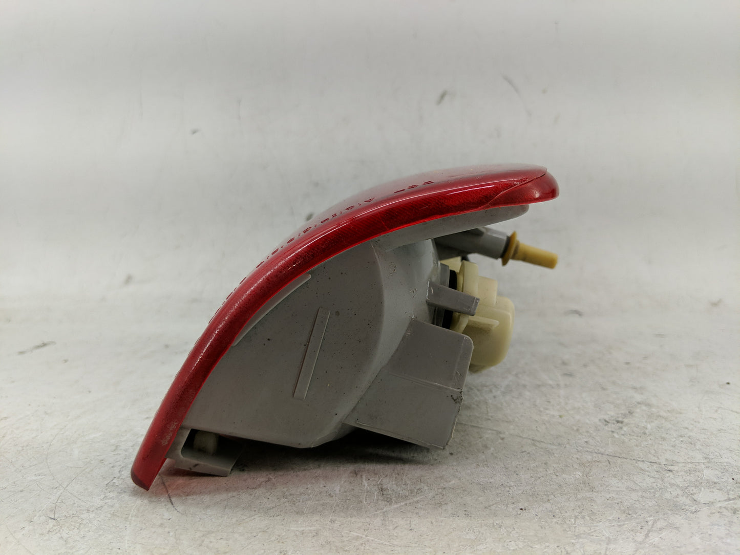 1996-2001 Oldsmobile Bravada Tail Light Assembly Driver Left OEM Fits Fits 1995 1996 1997 1998 1999 2000 2001 2002 2003 2004