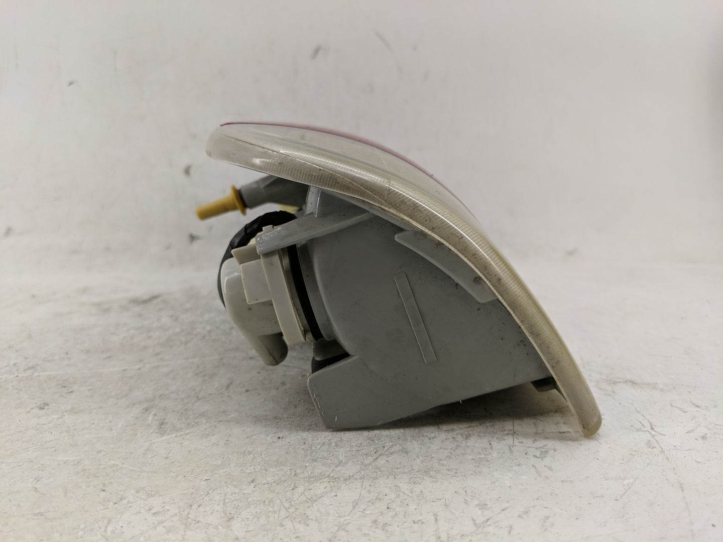 1996-2001 Oldsmobile Bravada Tail Light Assembly Driver Left OEM Fits Fits 1995 1996 1997 1998 1999 2000 2001 2002 2003 2004