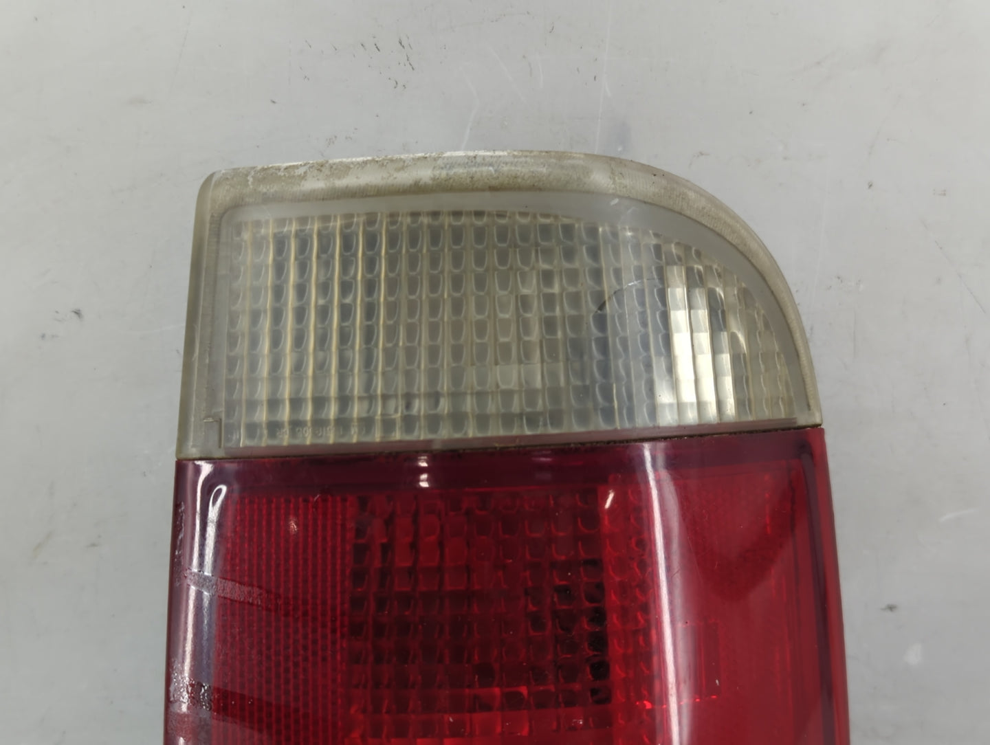 1996-2001 Oldsmobile Bravada Tail Light Assembly Driver Left OEM P/N:16518499 Fits OEM Used Auto Parts - Oemusedautoparts1.c