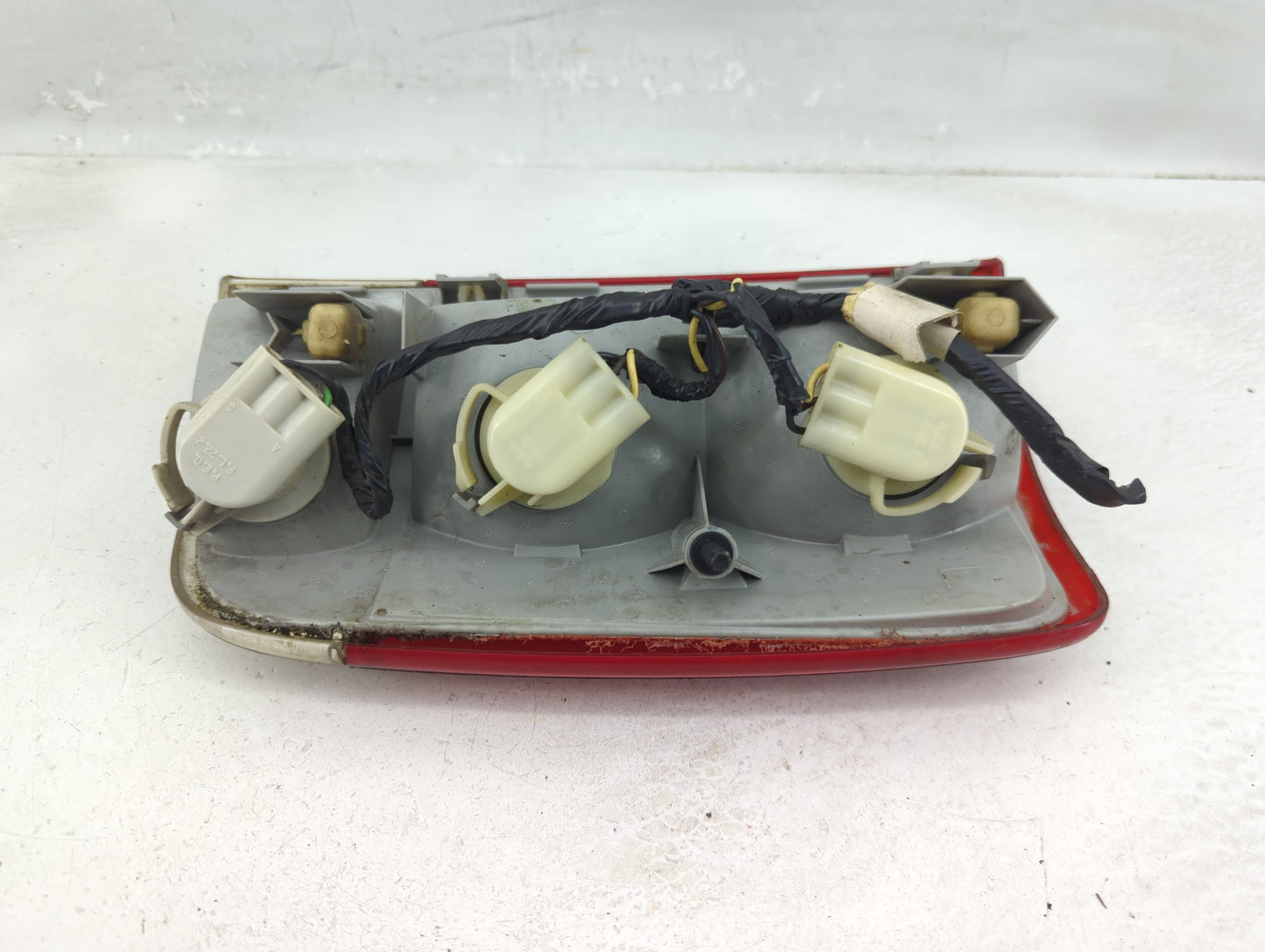 1996-2001 Oldsmobile Bravada Tail Light Assembly Driver Left OEM P/N:16518499 Fits OEM Used Auto Parts - Oemusedautoparts1.c
