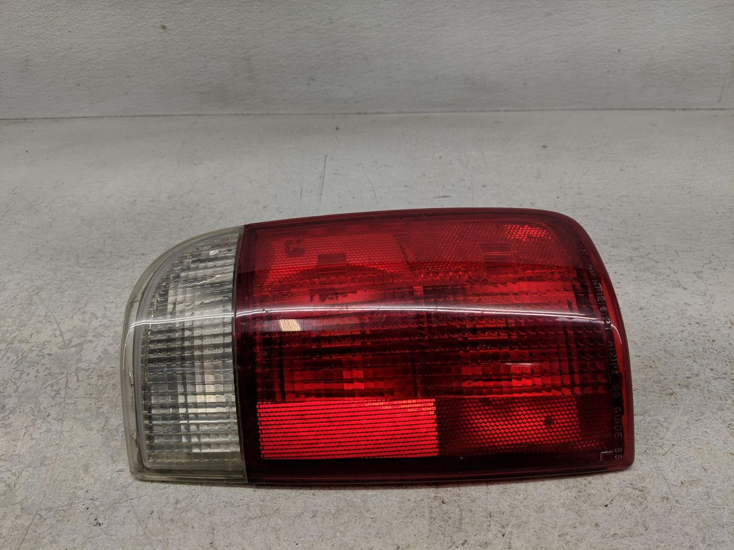 1996-2001 Oldsmobile Bravada Tail Light Assembly Driver Left OEM P/N:16518499 Fits OEM Used Auto Parts - Oemusedautoparts1.c
