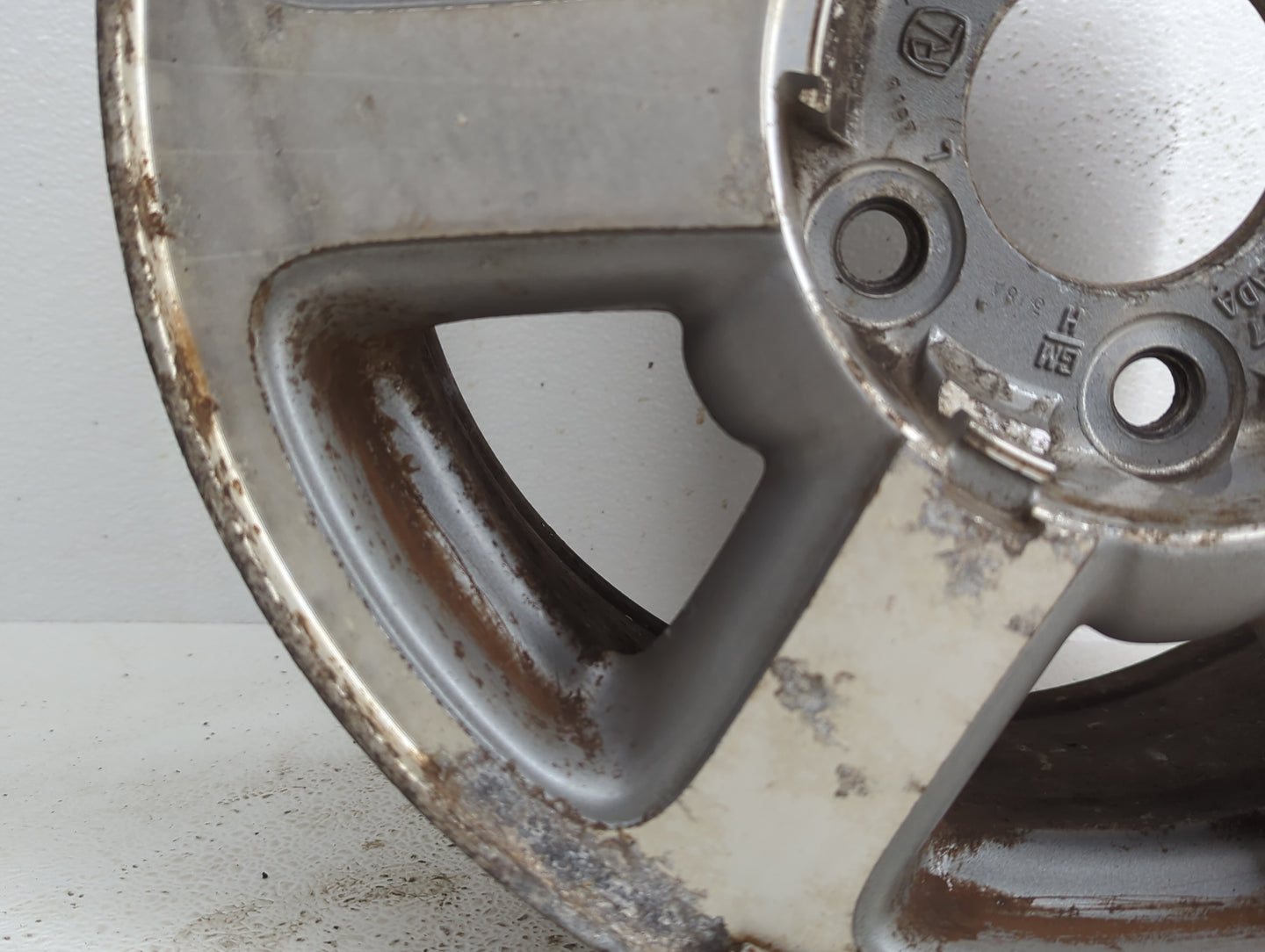 1998-2001 Oldsmobile Bravada Oem Wheel Rim 805254 - Oemusedautoparts1.com