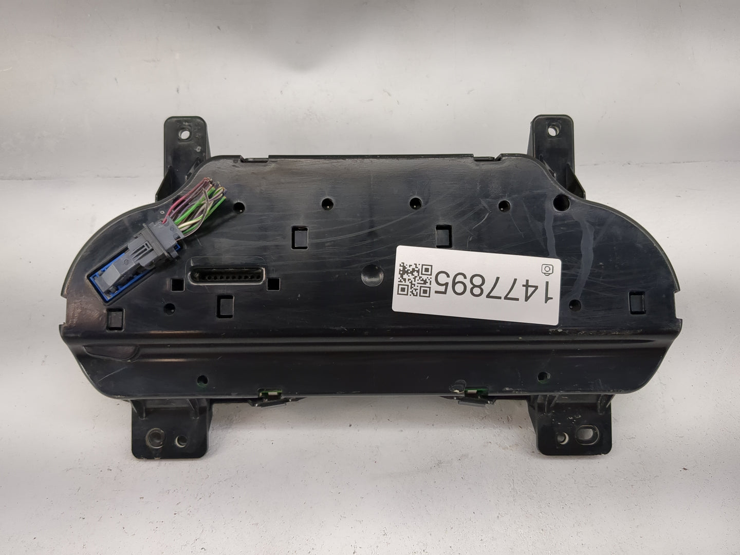 1998 Pontiac Firebird Instrument Cluster Speedometer Gauges P/N:28333223 Miles: Fits OEM Used Auto Parts - Oemusedautoparts1