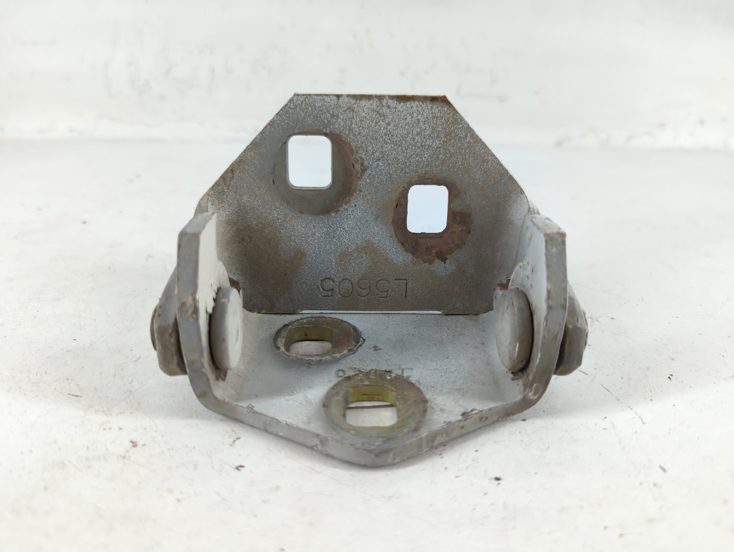 1998 Pontiac Firebird Driver Left Hood Hinge - Oemusedautoparts1.com