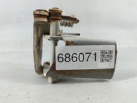 1998 Pontiac Firebird Driver Left Hood Hinge 686071 - Oemusedautoparts1.com