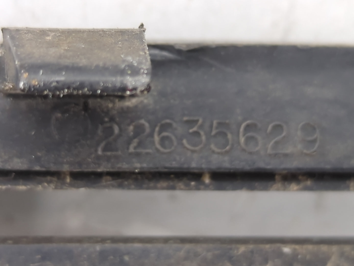 1996-1998 Pontiac Grand Am Front Grille Bumper Not Included - Oemusedautoparts1.com