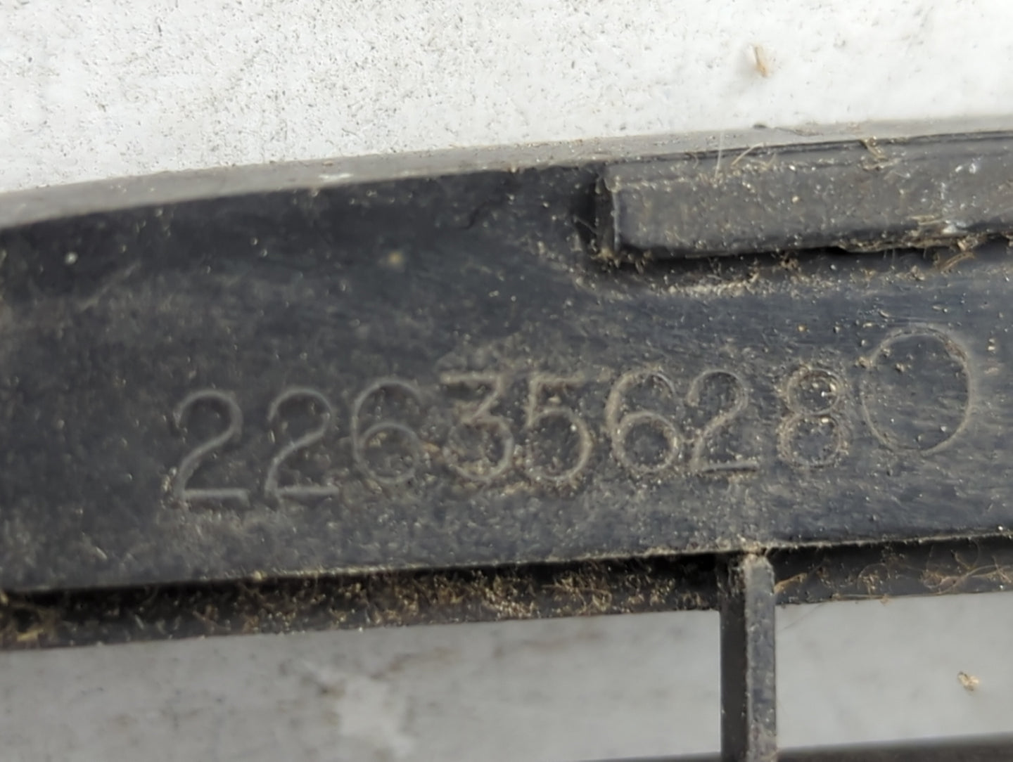 1996-1998 Pontiac Grand Am Front Grille Bumper Not Included - Oemusedautoparts1.com