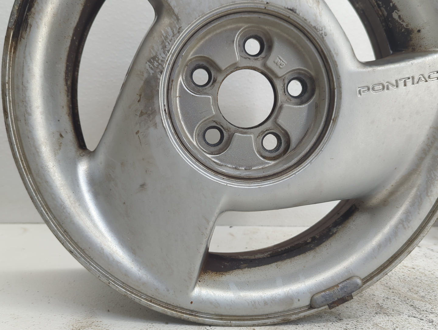 1996-1998 Pontiac Grand Am Oem Wheel Rim - Oemusedautoparts1.com