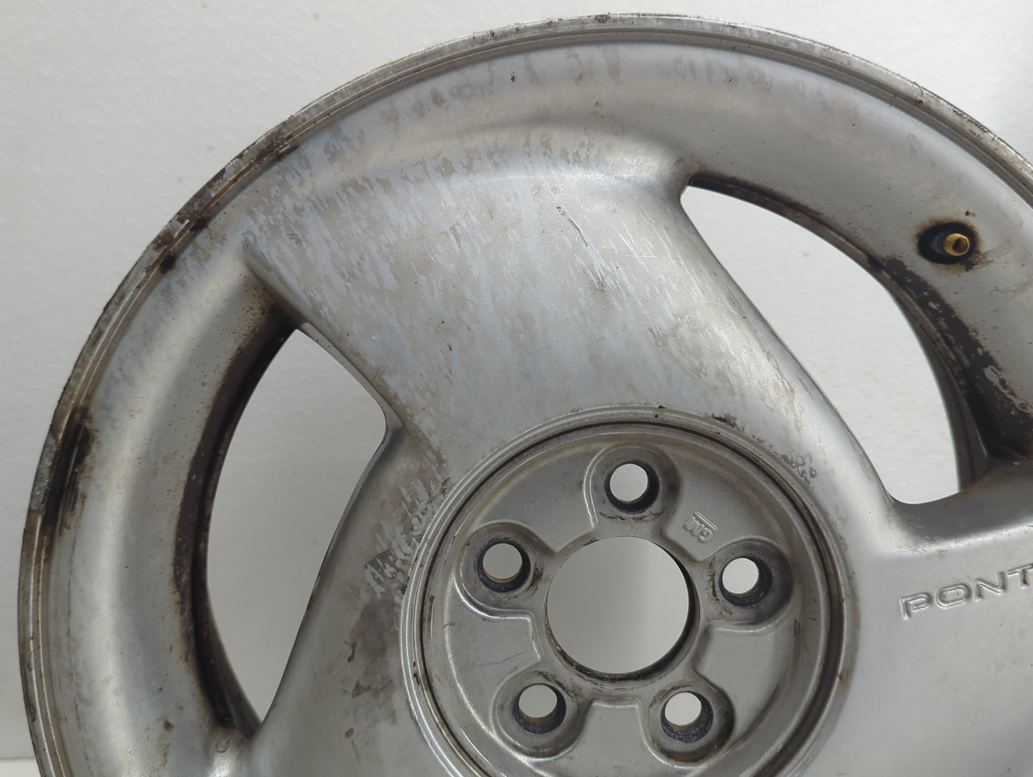 1996-1998 Pontiac Grand Am Oem Wheel Rim - Oemusedautoparts1.com
