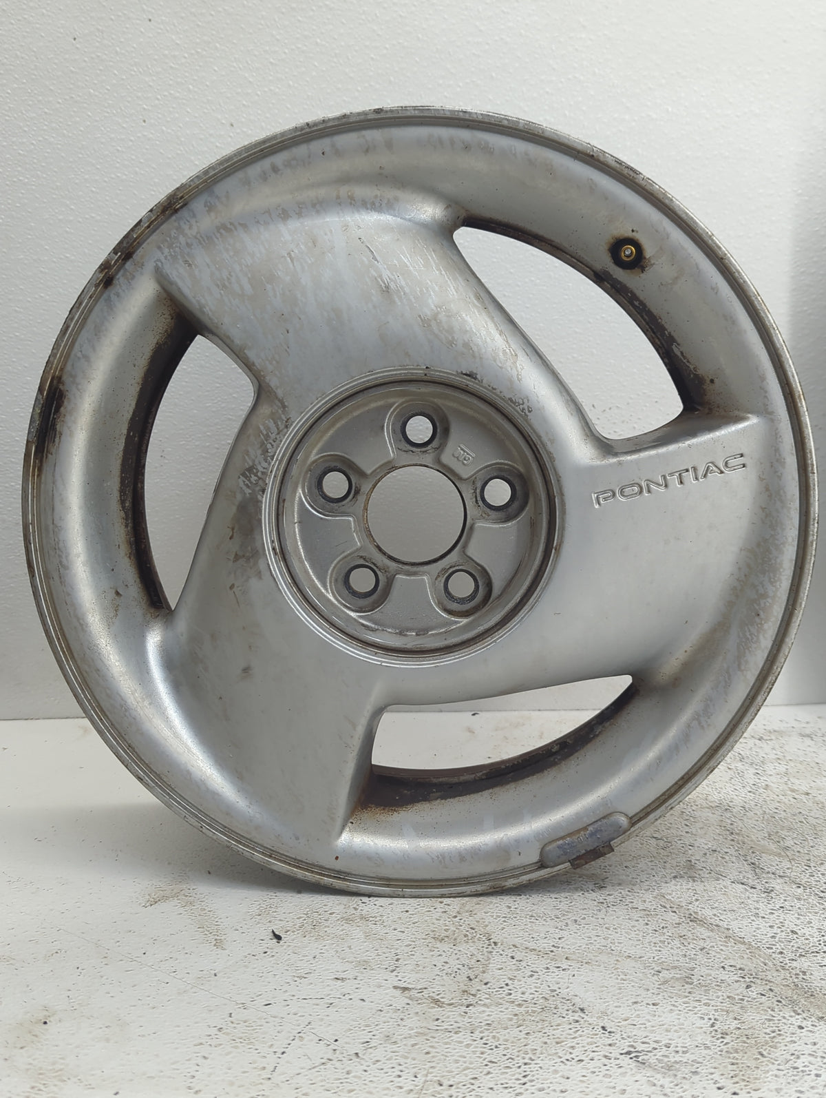 1996-1998 Pontiac Grand Am Oem Wheel Rim - Oemusedautoparts1.com