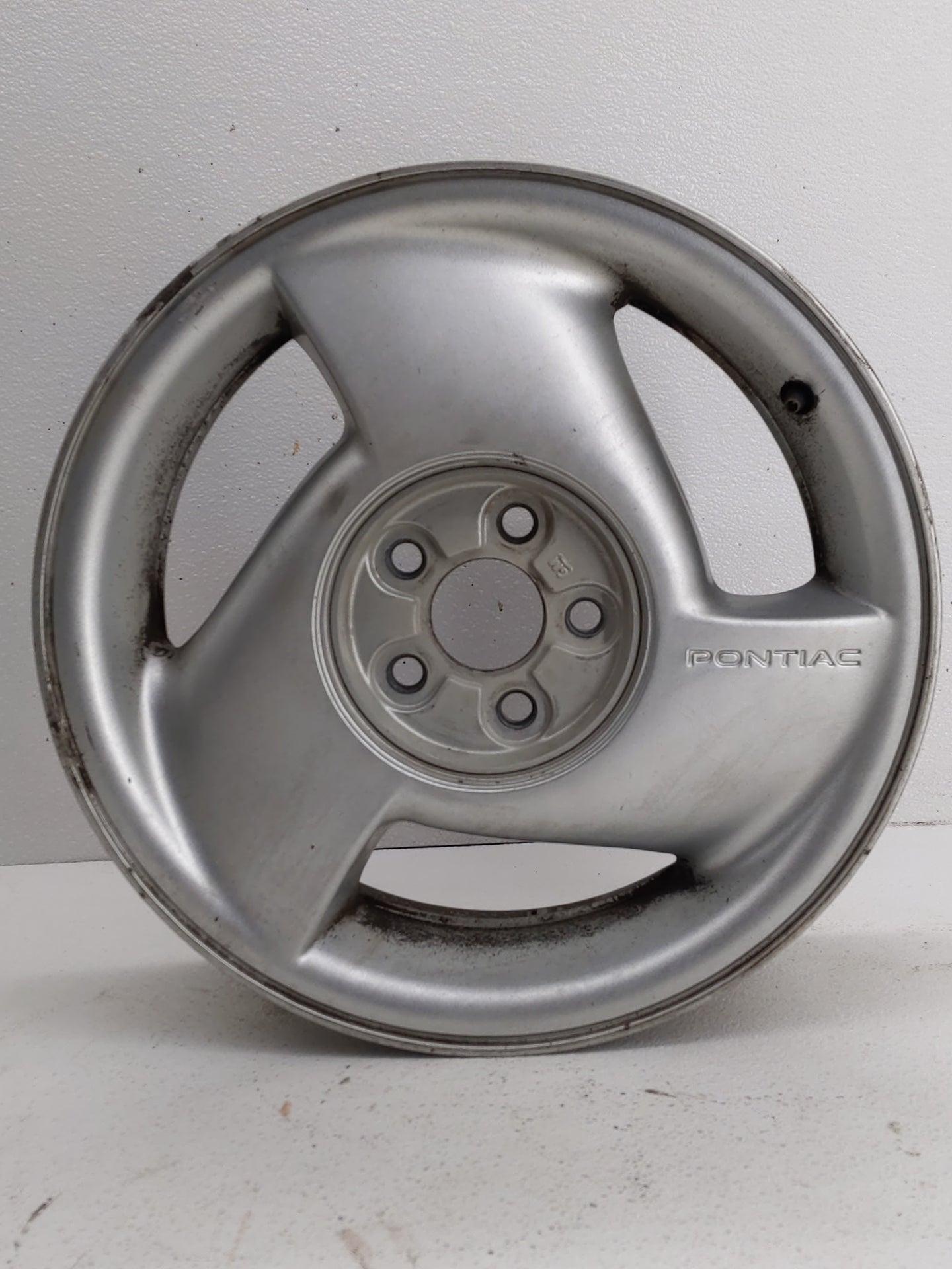 1992-1998 Pontiac Grand Am Wheel Rim Oem - Oemusedautoparts1.com