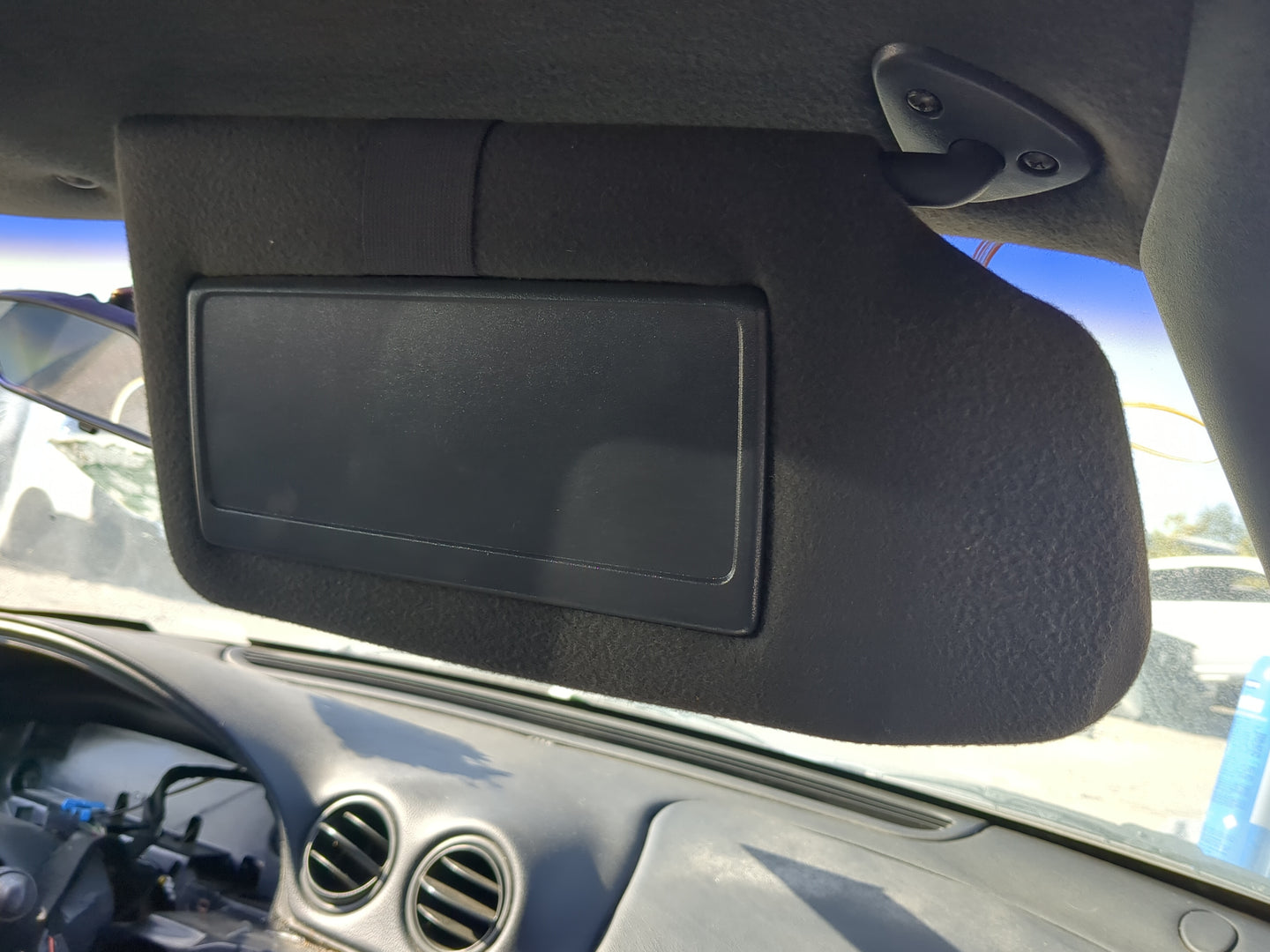 1998 Pontiac Grand Am Sun Visor Shade Replacement Passenger Right Mirror Fits OEM Used Auto Parts - Oemusedautoparts1.com