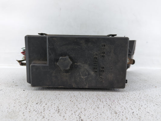 1998 Pontiac Grand Prix Fusebox Fuse Box Panel Relay Module P/N:15319626 Fits OEM Used Auto Parts - Oemusedautoparts1.com
