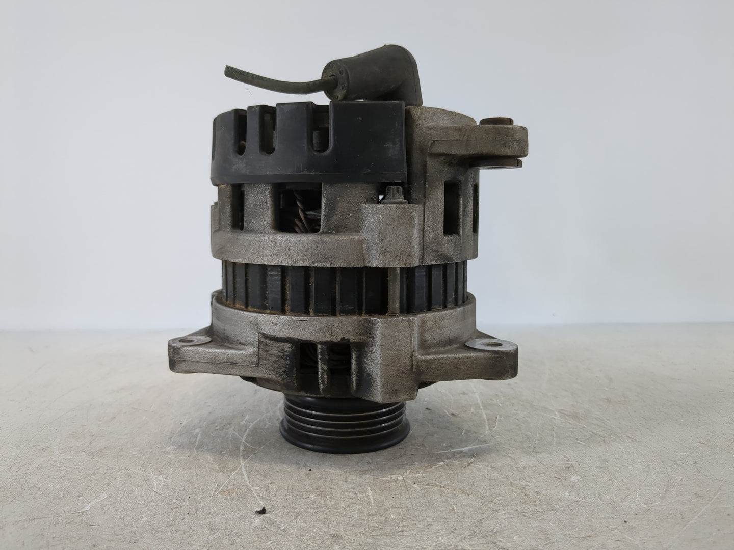 1998 Saturn Sl Alternator Replacement Generator Charging Assembly Engine OEM Fits OEM Used Auto Parts - Oemusedautoparts1.co