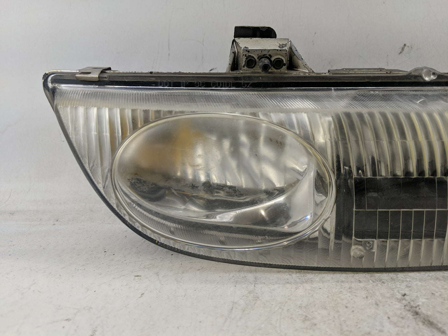 1996-1999 Saturn Sl Passenger Right Oem Head Light Headlight Lamp - Oemusedautoparts1.com