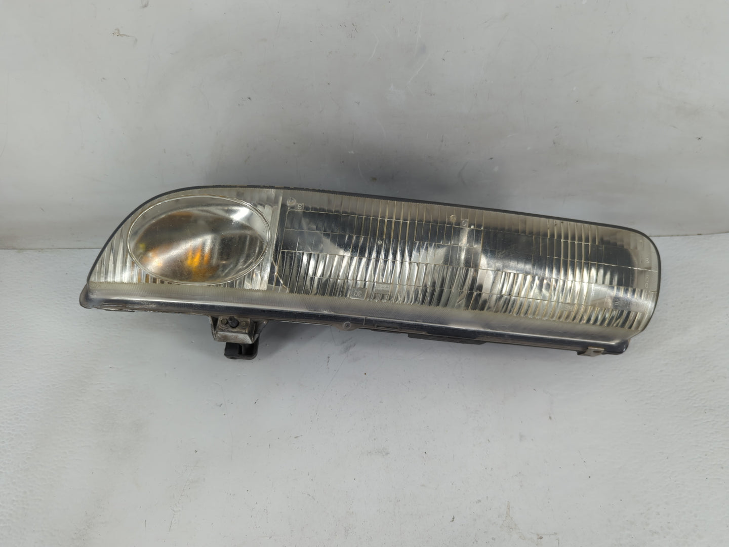 1998 Saturn Sl Passenger Right Oem Head Light Headlight Lamp 1239656 - Oemusedautoparts1.com