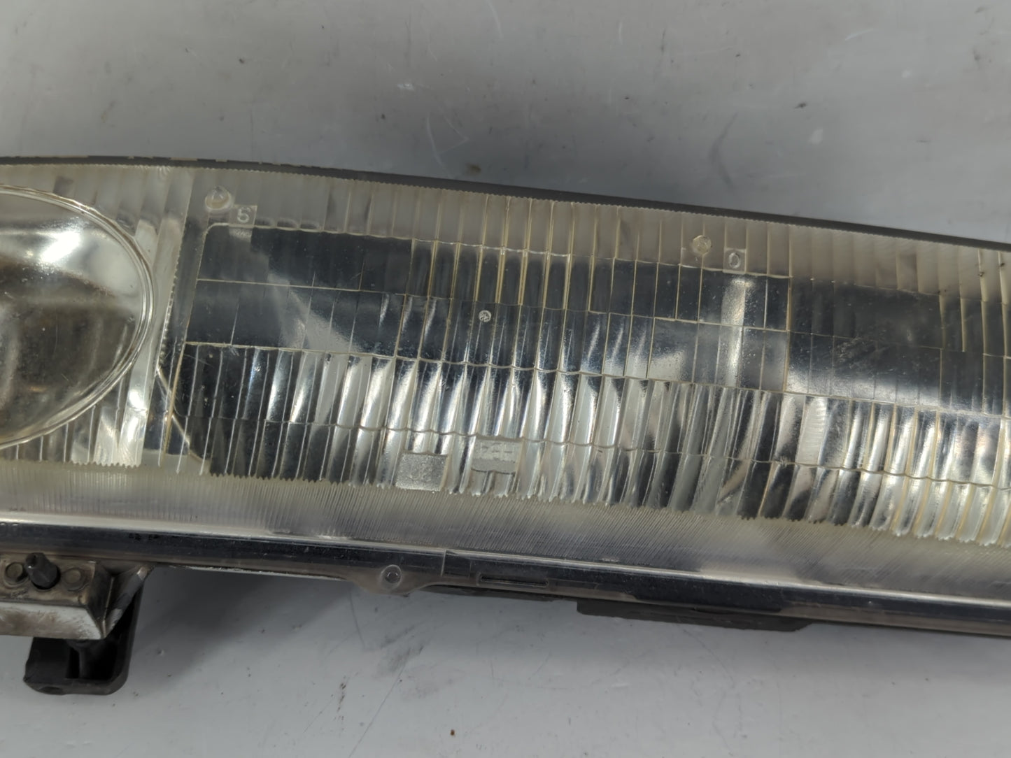 1998 Saturn Sl Passenger Right Oem Head Light Headlight Lamp 1239656 - Oemusedautoparts1.com