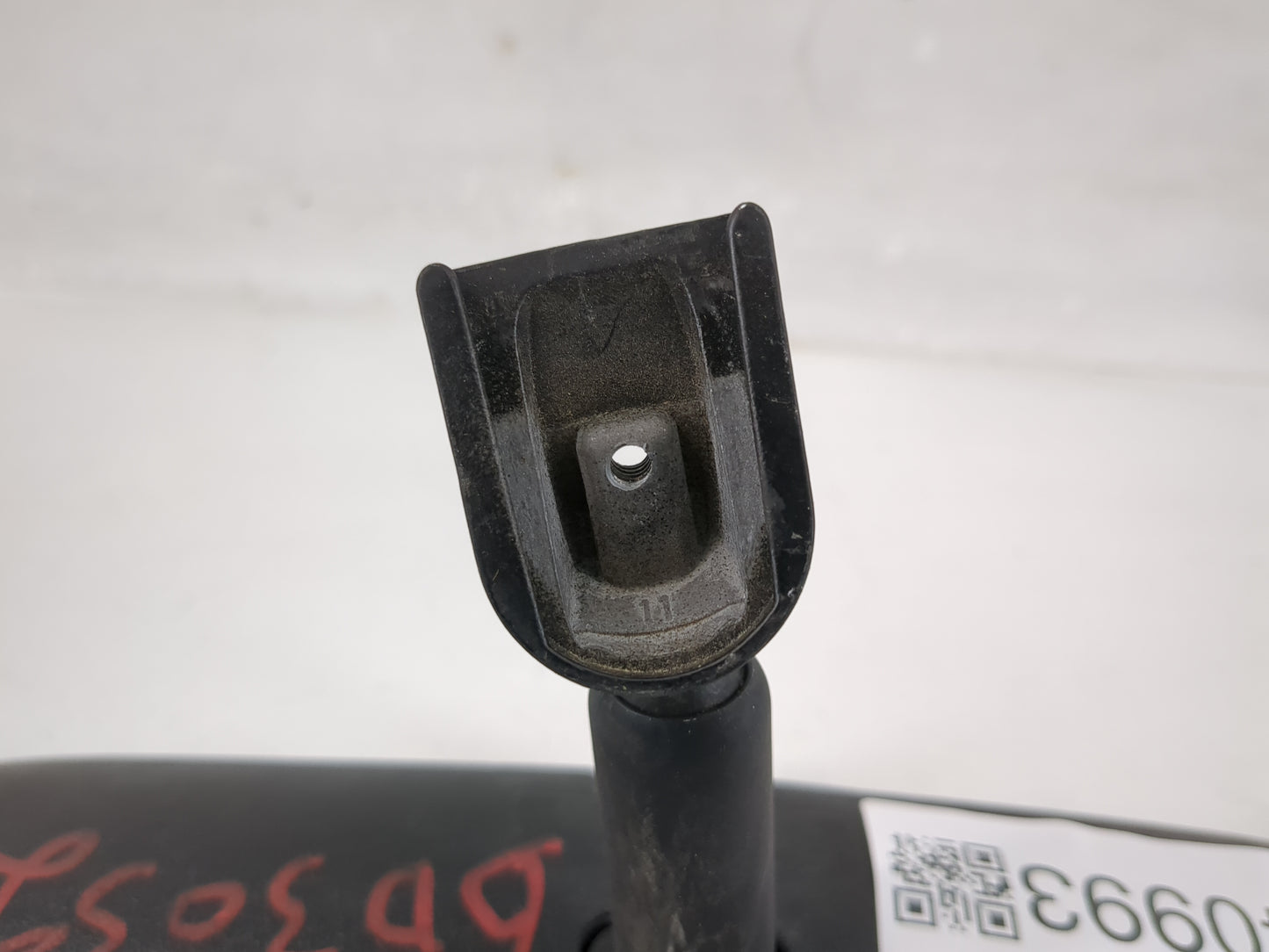 1997-2002 Saturn Sl Interior Rear View Mirror Replacement OEM P/N:E8011082 Fits OEM Used Auto Parts - Oemusedautoparts1.com
