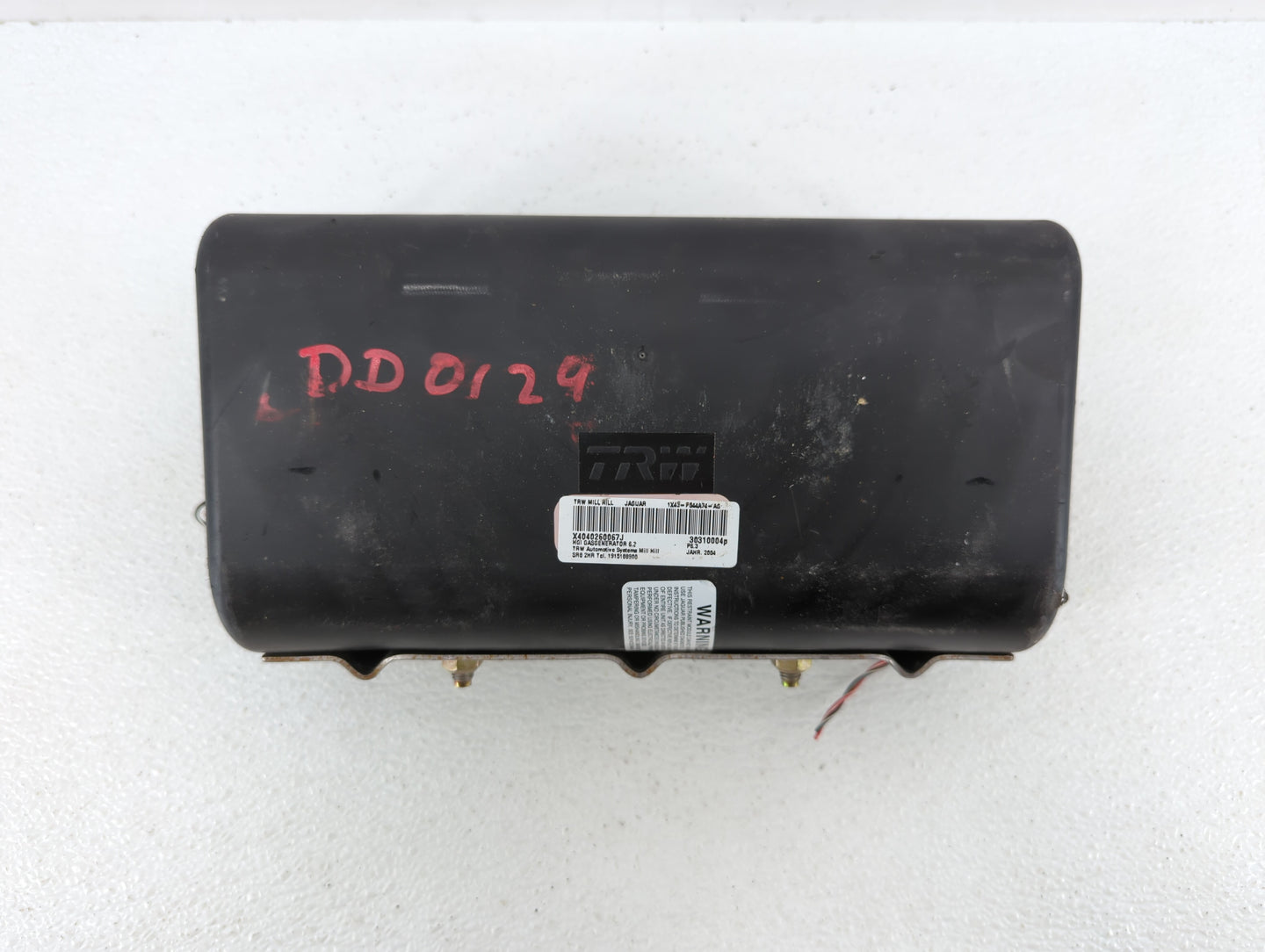 1998 Saturn Sl2 Air Bag Driver Left Knee OEM P/N:1X43-F644A74-AG Fits OEM Used Auto Parts - Oemusedautoparts1.com