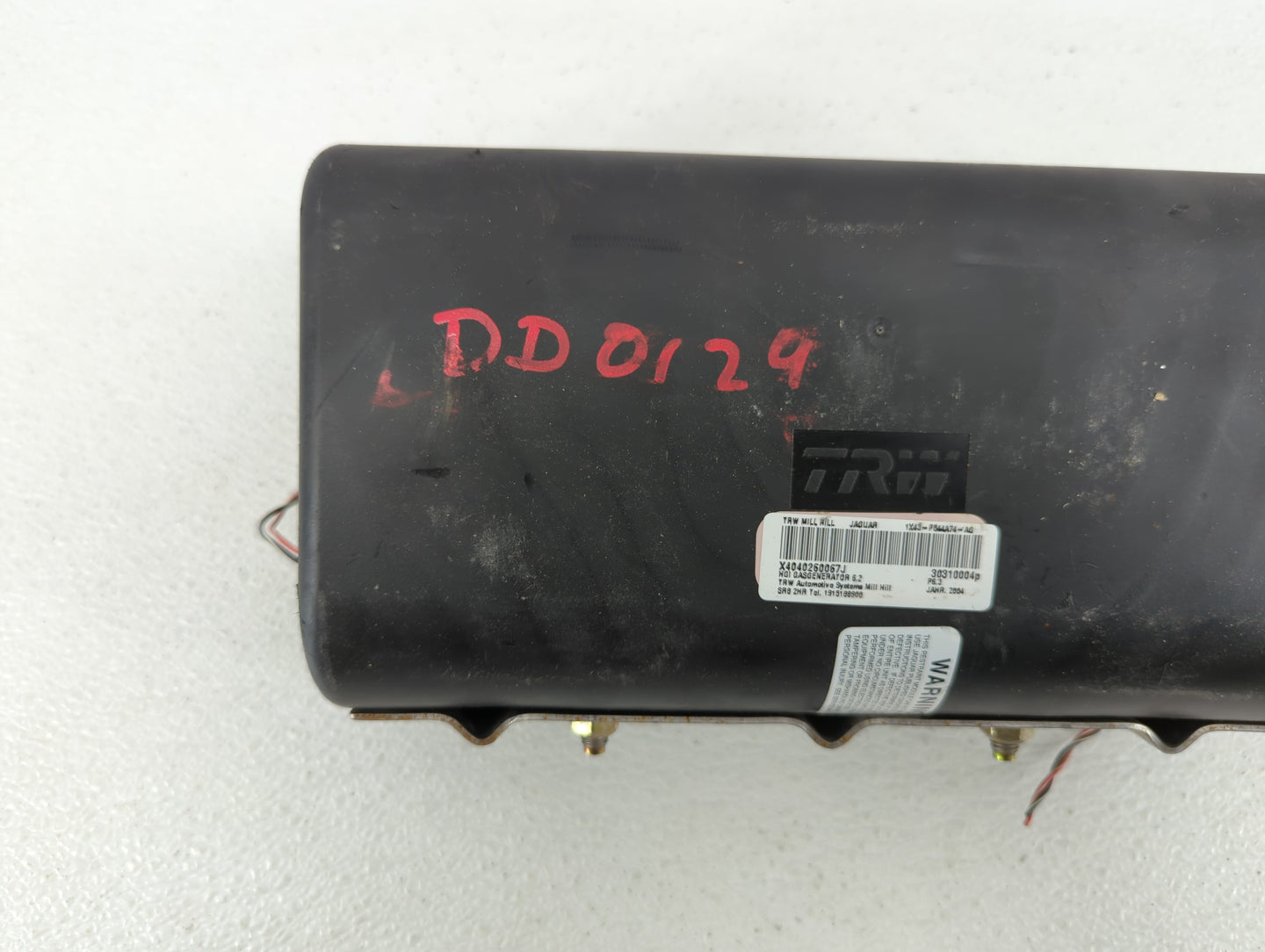 1998 Saturn Sl2 Air Bag Driver Left Knee OEM P/N:1X43-F644A74-AG Fits OEM Used Auto Parts - Oemusedautoparts1.com
