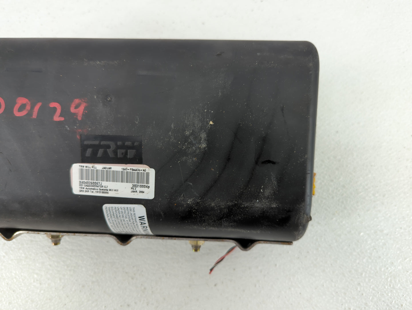 1998 Saturn Sl2 Air Bag Driver Left Knee OEM P/N:1X43-F644A74-AG Fits OEM Used Auto Parts - Oemusedautoparts1.com