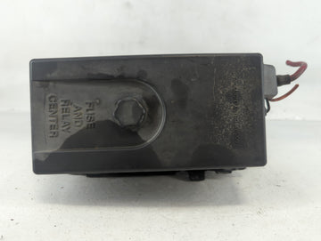 1998 Saturn Sw2 Fusebox Fuse Box Panel Relay Module Fits OEM Used Auto Parts - Oemusedautoparts1.com