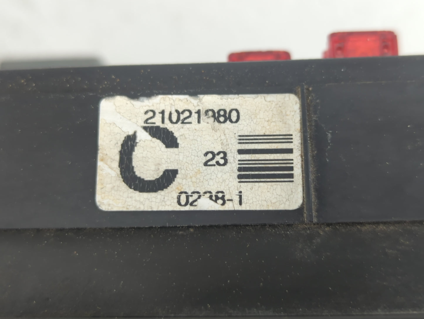 1998 Saturn Sw2 Fusebox Fuse Box Panel Relay Module Fits OEM Used Auto Parts - Oemusedautoparts1.com