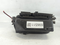 1998 Saturn Sw2 Fusebox Fuse Box Panel Relay Module Fits OEM Used Auto Parts - Oemusedautoparts1.com