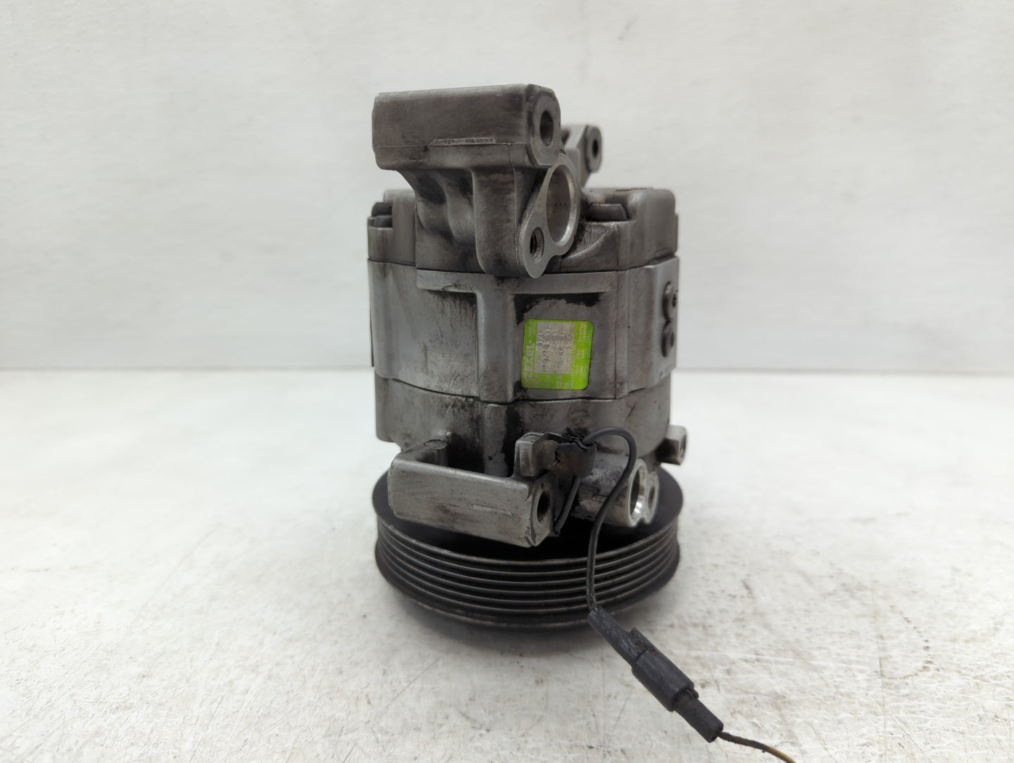 1995-1999 Subaru Legacy Air Conditioning A/c Ac Compressor Oem - Oemusedautoparts1.com
