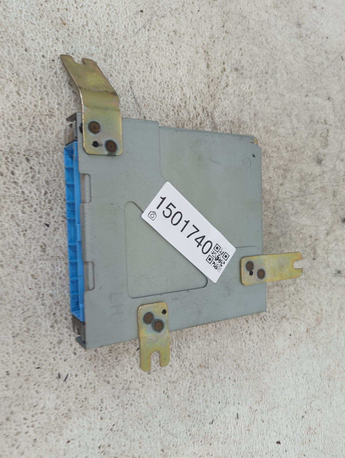 1998 Subaru Legacy PCM Engine Control Computer ECU ECM PCU OEM P/N:22611AD60A JA18000, DK9 Fits OEM Used Auto Parts - Oemuse