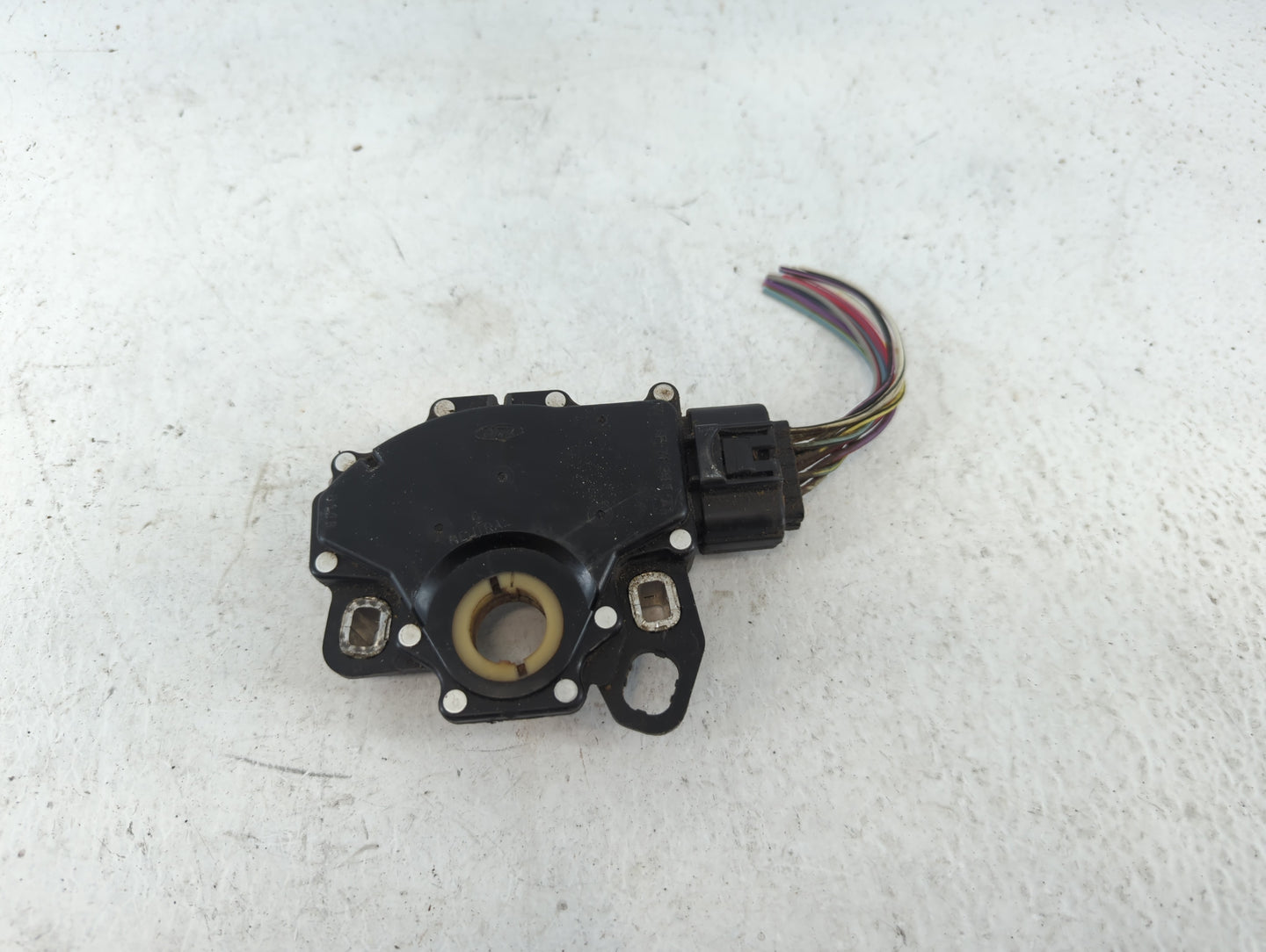 1997-1999 Subaru Legacy Ignition Coil Igniter Pack - Oemusedautoparts1.com