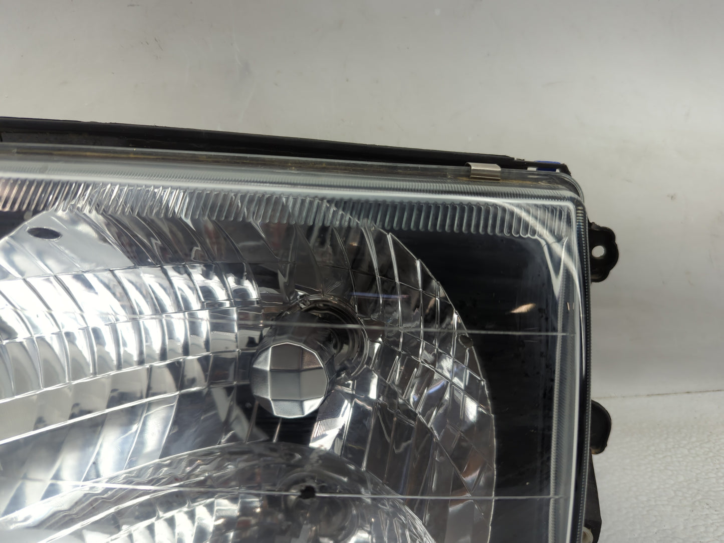 1996-1998 Toyota 4runner Passenger Right Oem Head Light Headlight Lamp - Oemusedautoparts1.com
