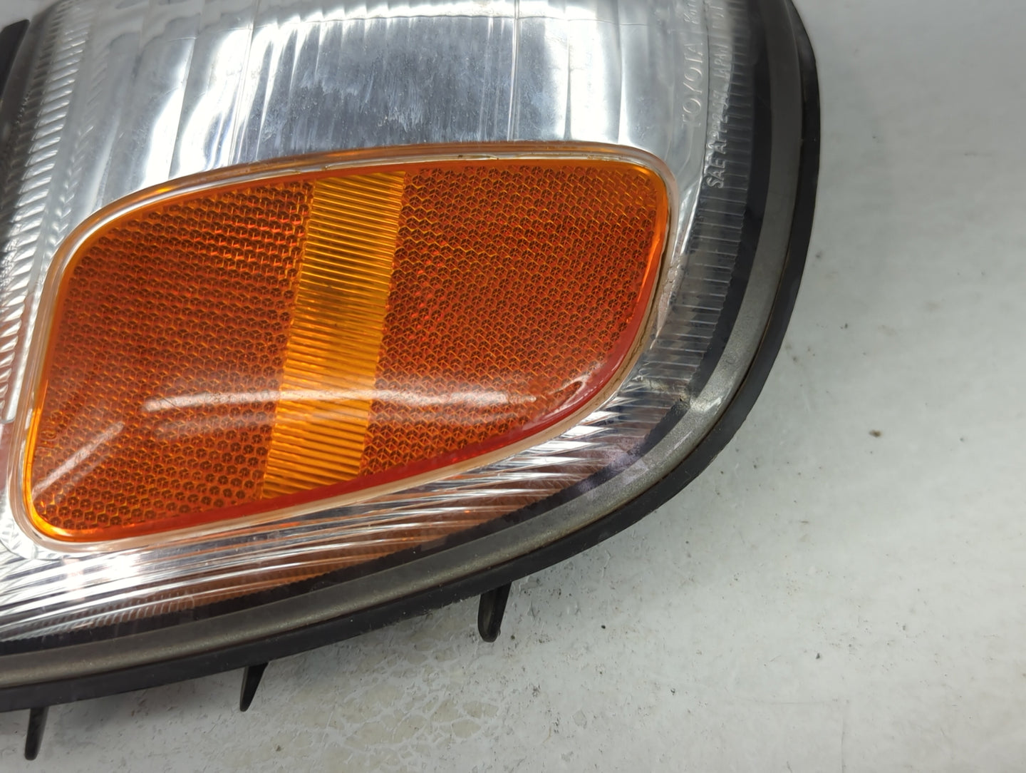 1996-1998 Toyota 4runner Passenger Right Oem Head Light Headlight Lamp - Oemusedautoparts1.com