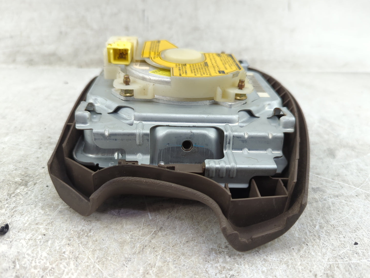 1998-2000 Toyota 4runner Air Bag Driver Left Steering Wheel Mounted - Oemusedautoparts1.com