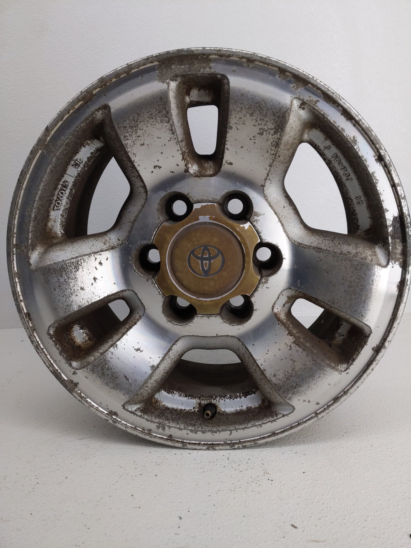 1996-2002 Toyota 4runner Oem Wheel Rim - Oemusedautoparts1.com