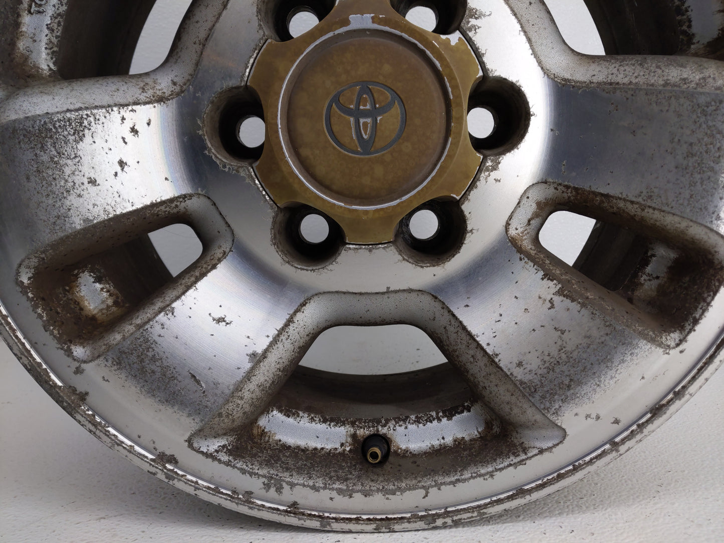 1996-2002 Toyota 4runner Oem Wheel Rim - Oemusedautoparts1.com