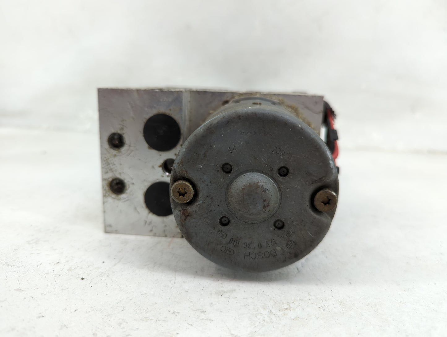 1997-2001 Toyota Camry ABS Pump Control Module Replacement Fits Fits 1997 1998 1999 2000 2001 2002 2003 OEM Used Auto Parts 