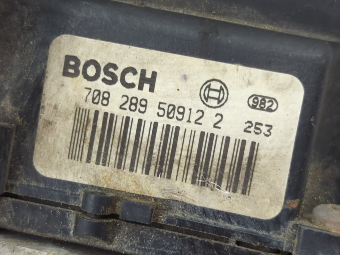 1997-2001 Toyota Camry ABS Pump Control Module Replacement Fits Fits 1997 1998 1999 2000 2001 2002 2003 OEM Used Auto Parts 