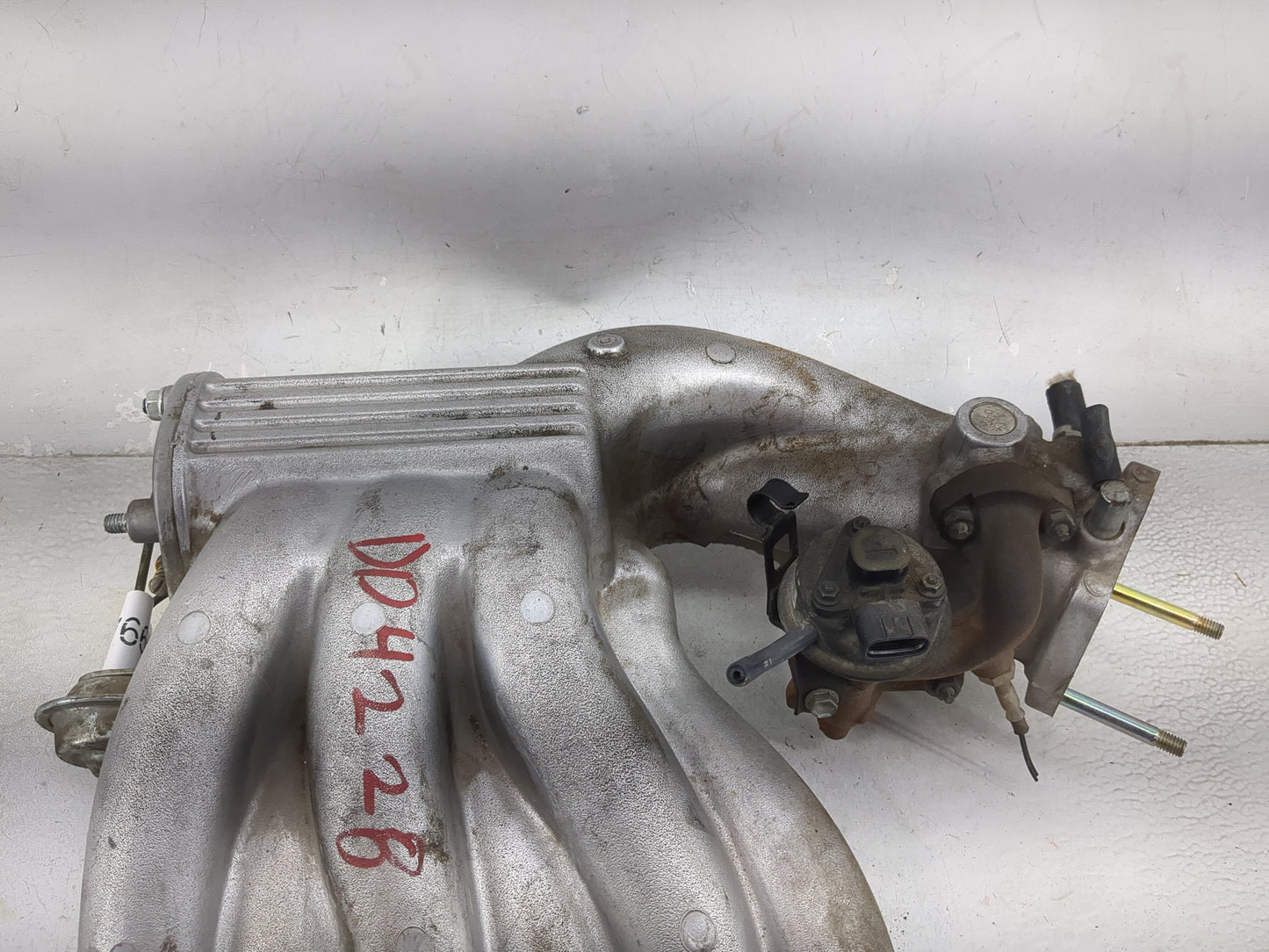 1998 Toyota Camry Air Intake Manifold P/N:25620-20020 Fits OEM Used Auto Parts - Oemusedautoparts1.com