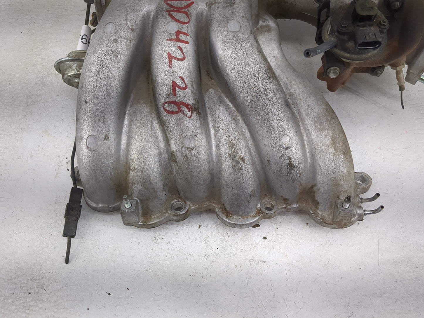 1998 Toyota Camry Air Intake Manifold P/N:25620-20020 Fits OEM Used Auto Parts - Oemusedautoparts1.com