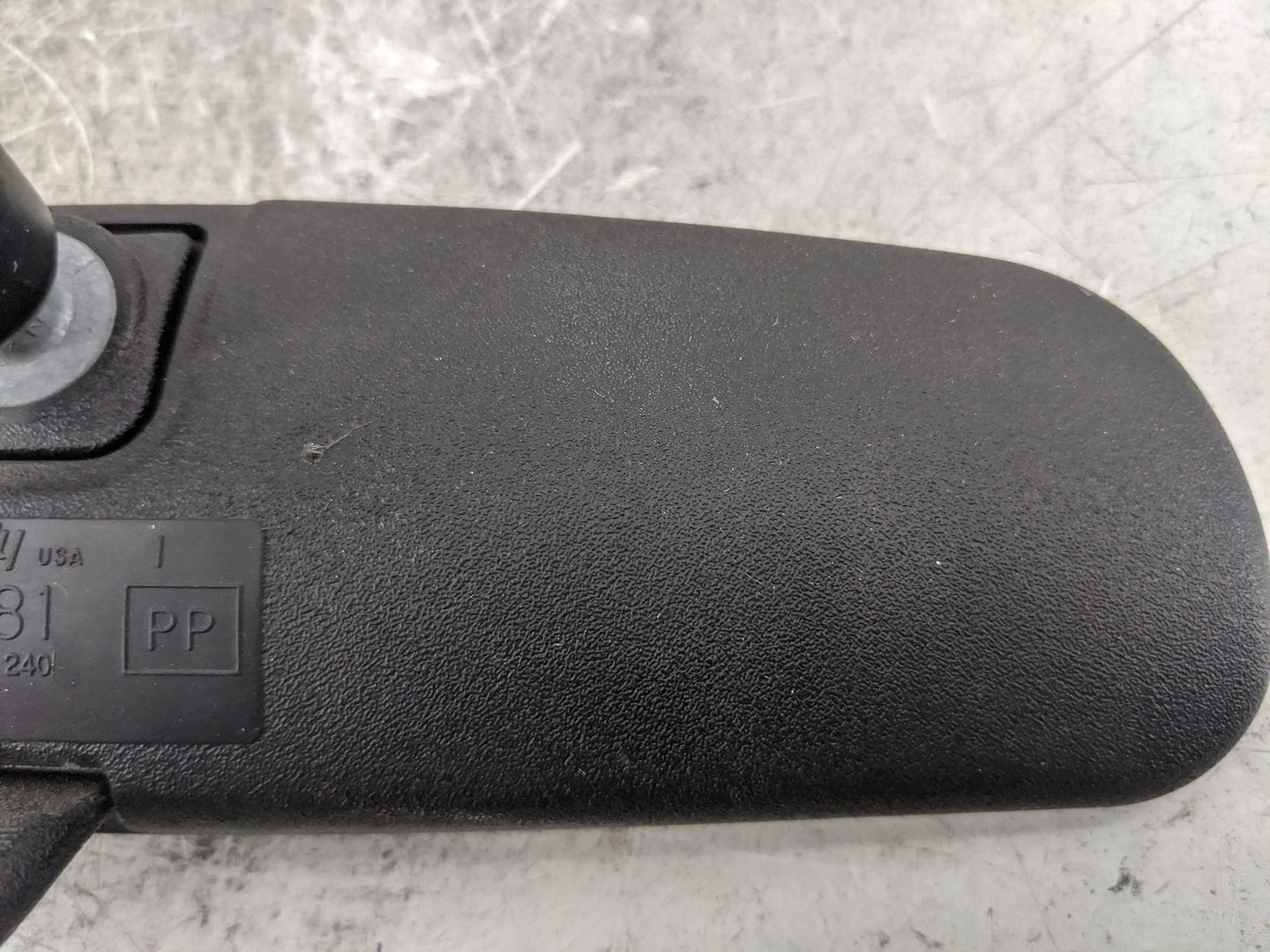 1998 Toyota Camry Interior Rear View Mirror Replacement OEM P/N:011681 MODEL 240 Fits OEM Used Auto Parts - Oemusedautoparts