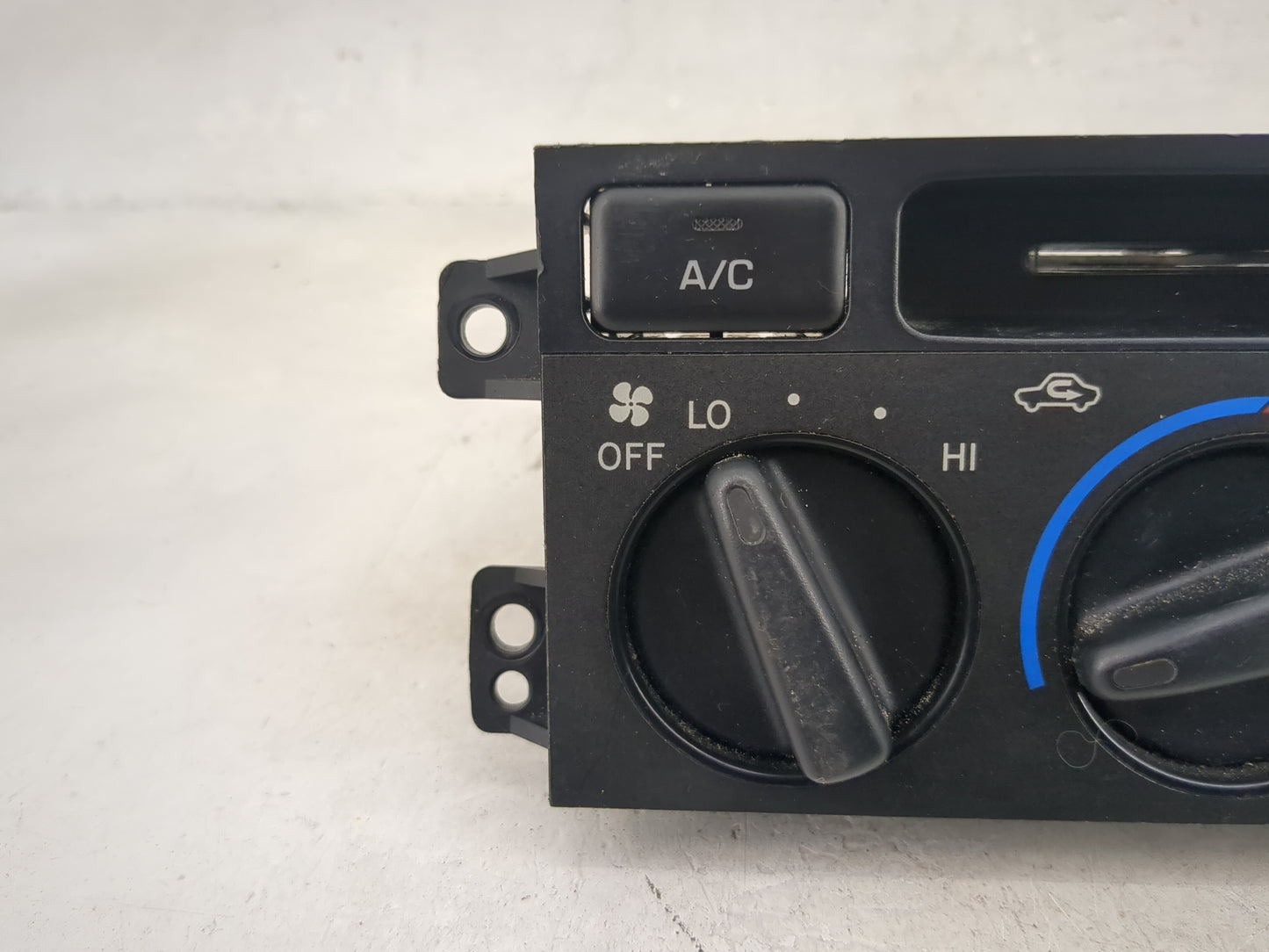 1997-1999 Toyota Camry Climate Control Module Temperature AC/Heater Replacement P/N:158926 Fits OEM Used Auto Parts - Oemuse