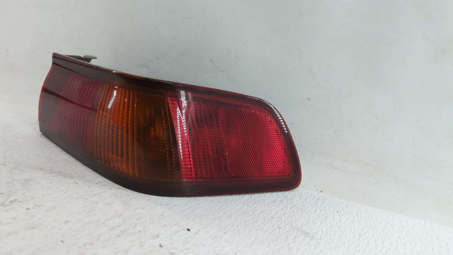 1997-1999 Toyota Camry Tail Light Assembly Passenger Right OEM P/N:81560-AA020 Fits Fits 1997 1998 1999 OEM Used Auto Parts 