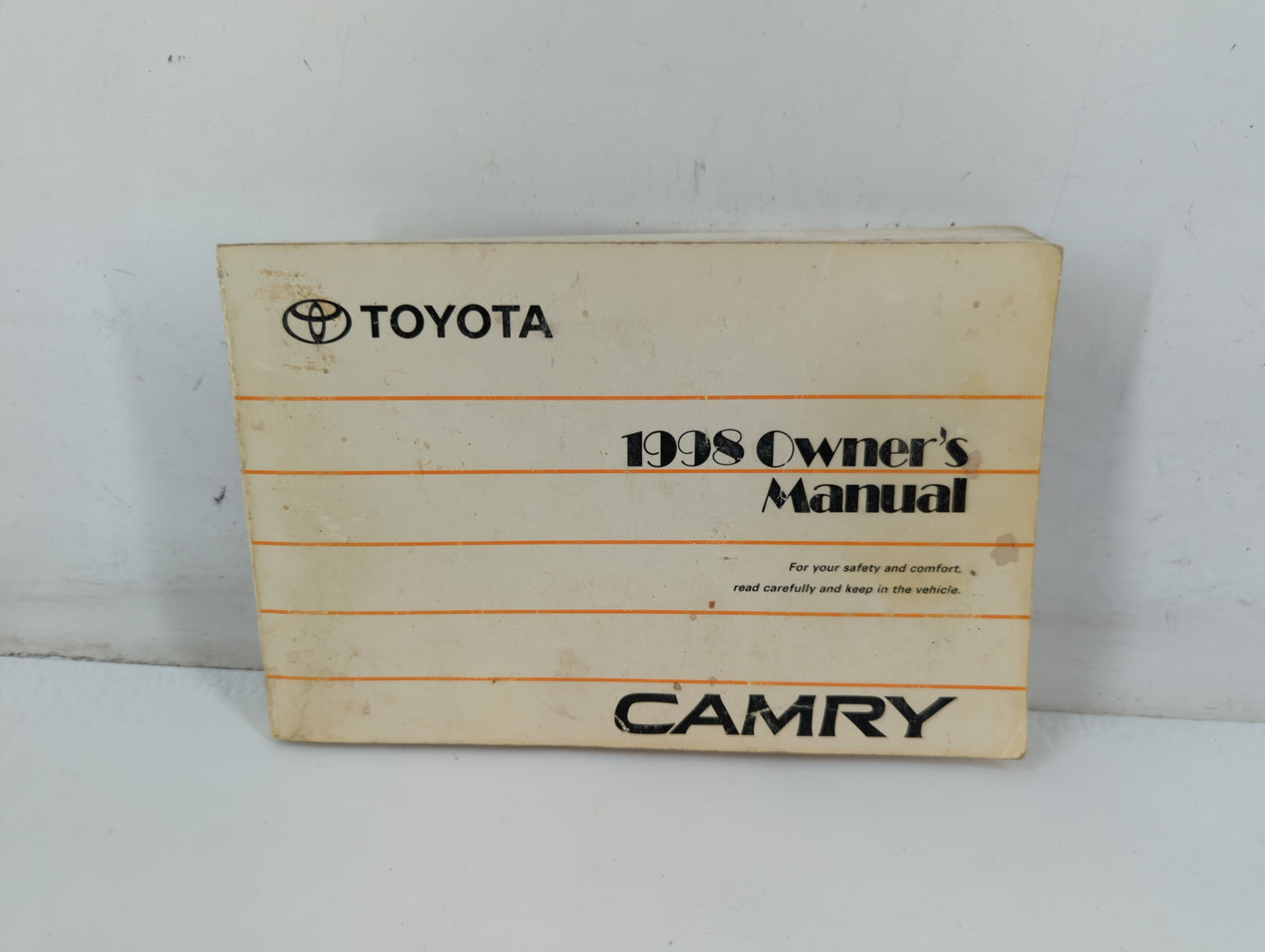 1998 Toyota Camry Owners Manual Book Guide P/N:01999-33484 OEM Used Auto Parts - Oemusedautoparts1.com