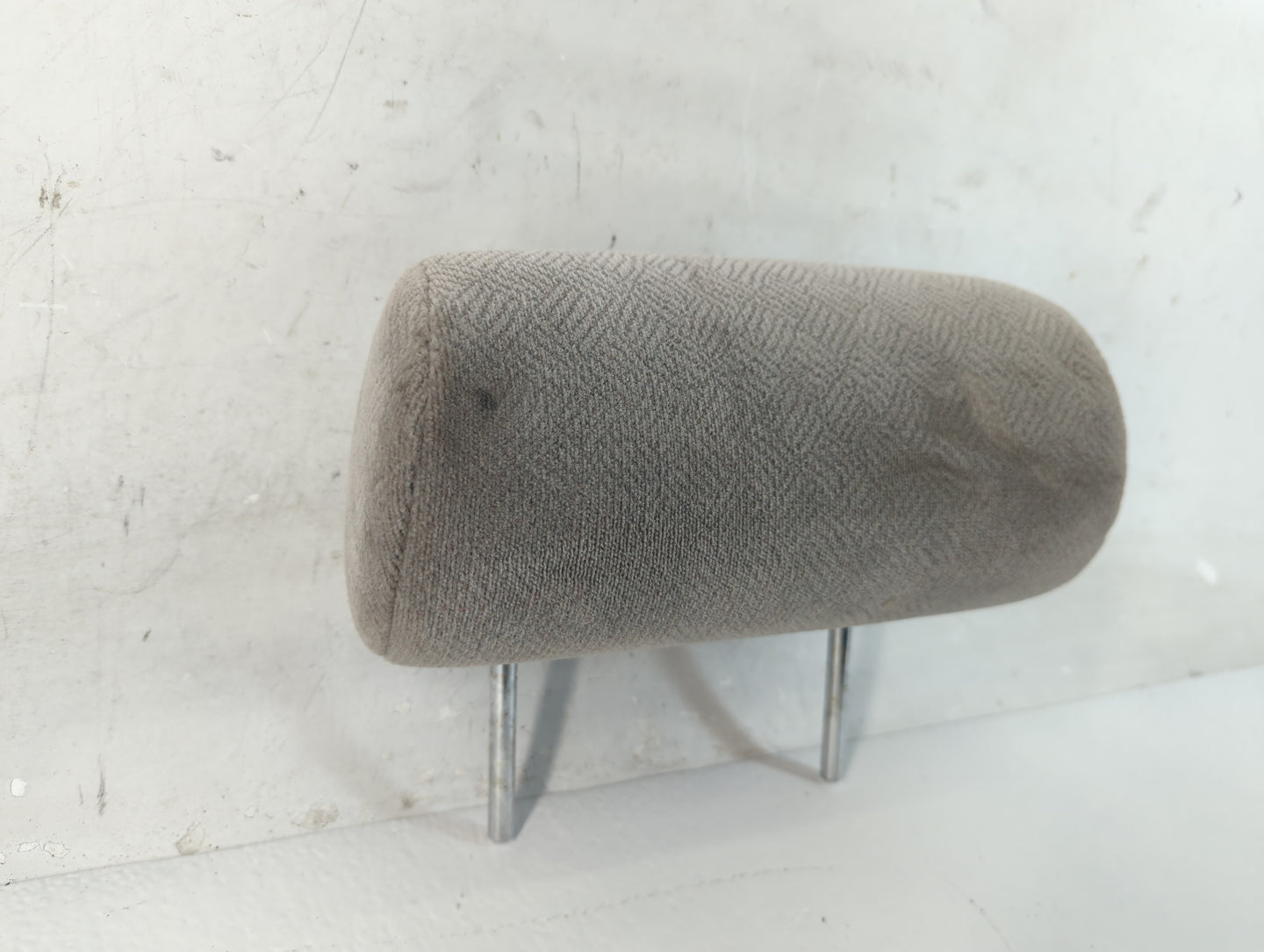 1998 Toyota Camry Headrest Head Rest Rear Center Seat Fits OEM Used Auto Parts - Oemusedautoparts1.com
