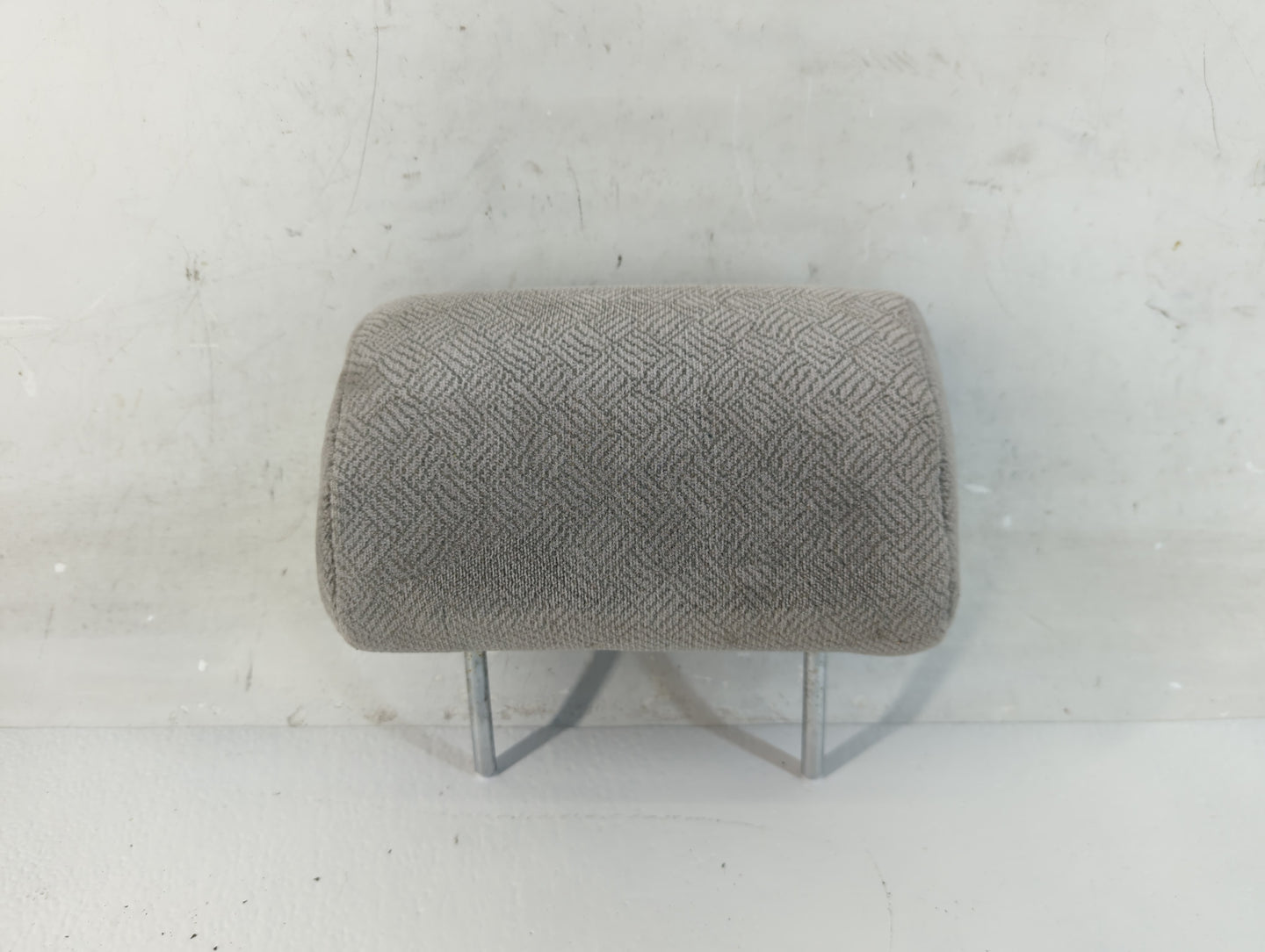 1998 Toyota Camry Headrest Head Rest Rear Center Seat Fits OEM Used Auto Parts - Oemusedautoparts1.com